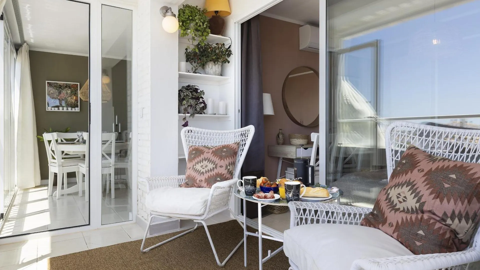 Central Apartment With Stunning Sea Views, Terrace Benalmadena